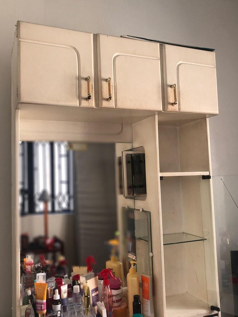 RUSH SALE!! Vanity / Dresser (Category: Shelves, Cabinets & Racks) located in Quezon City. Submitted by ugh.notme (Listing ID 1189747799, Image 2). Description: - Needs repaint, but the mirror and its glass still perf! 🫶🏻 - negotiable - sf will be shouldered by the buyer.