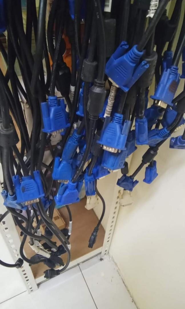 VGA cable, Computers & Tech, Parts & Accessories, Computer Parts on