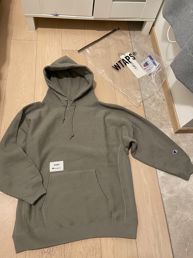 Wtaps X Champion hoodies 衛衣靚size S north face, 男裝, 上身及套裝