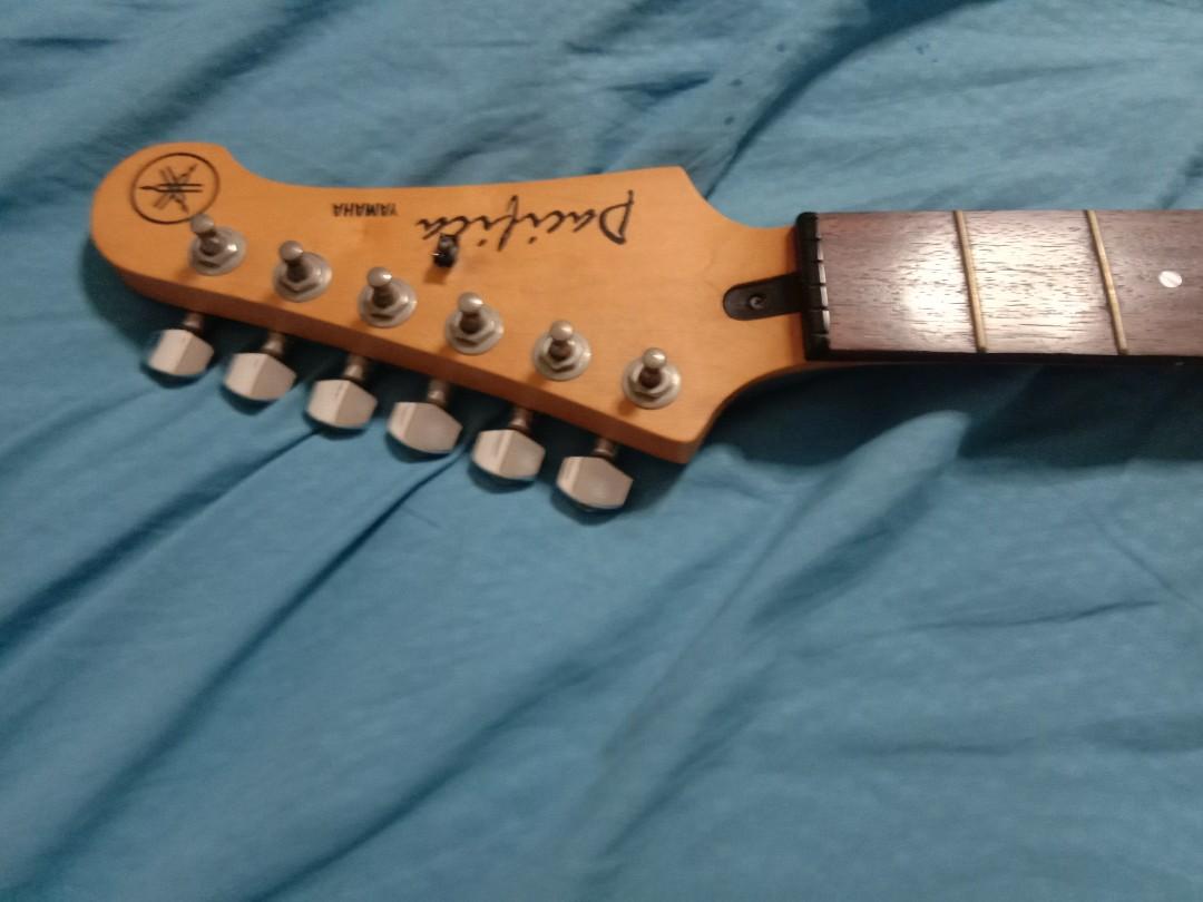 Yamaha rock electric guitar made in Taiwan, purple sparkle rgx121s body