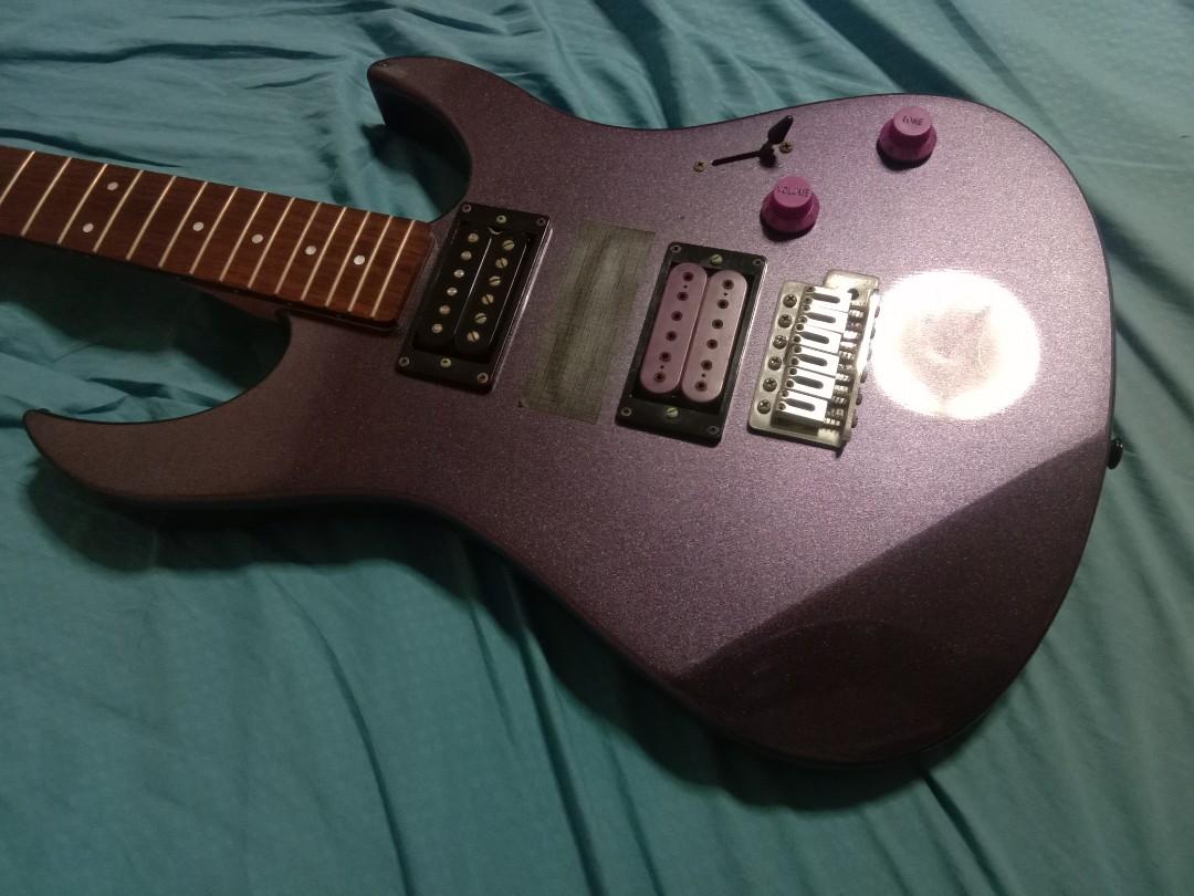 Yamaha rock electric guitar made in Taiwan, purple sparkle rgx121s body