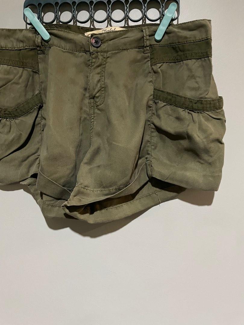 Zara Trafaluc Cotton Shorts (Category: Shorts) located in Quezon City. Submitted by luwian (Listing ID 1189924363, Image 2). Description: Authentic Zara Olive Green Cotton Shorts No issue 250 plus sf RFS: Decluttering Location QC DM for more details. Thank you..