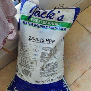 1 sack of Jack's Professional Water-Soluble Indoor & Outdoor Fertilizer