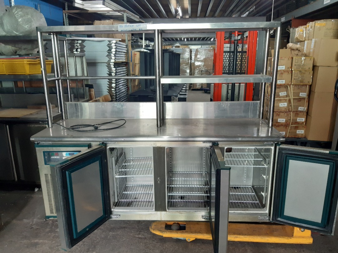 2nd Hand Undercounter Chiller with Rack, TV & Home Appliances, Kitchen Appliances, Refrigerators