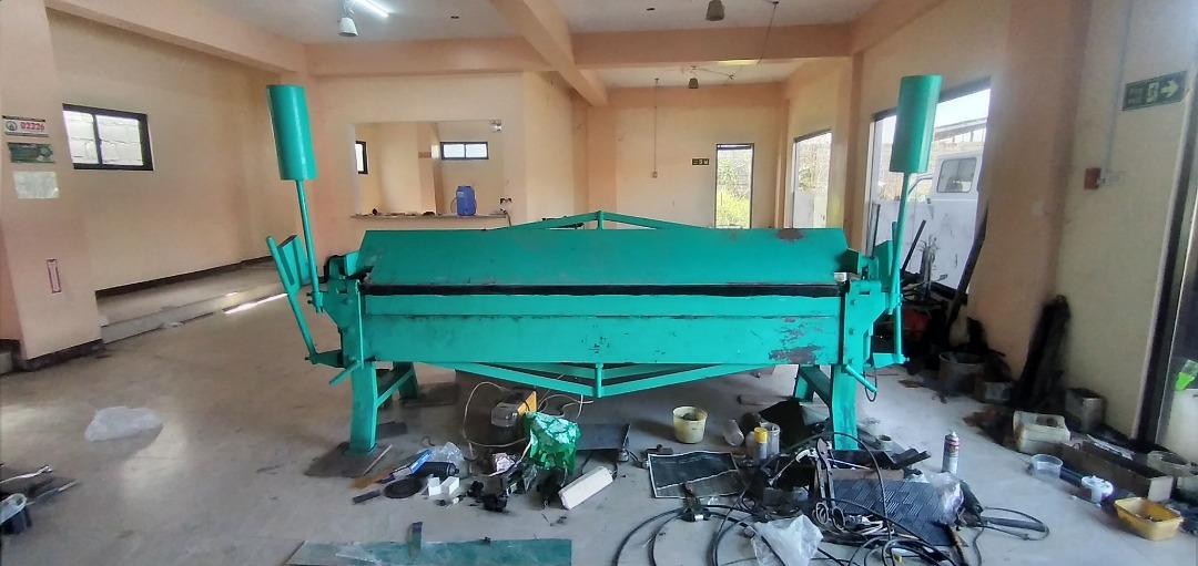 Bending Machine (8 feet) 1 ton, Sports Equipment, Exercise & Fitness ...