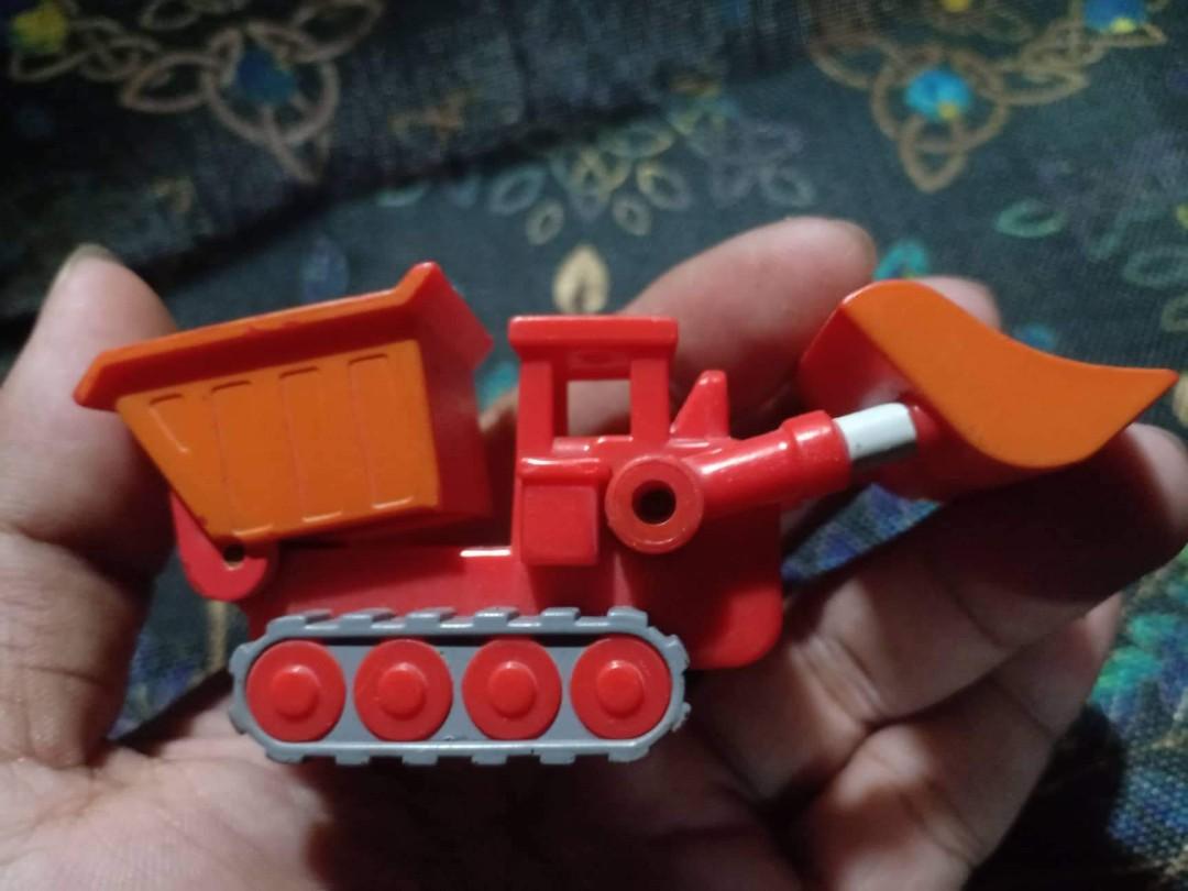 Bob the builder muck bulldozer /Dump truck, Hobbies & Toys, Toys