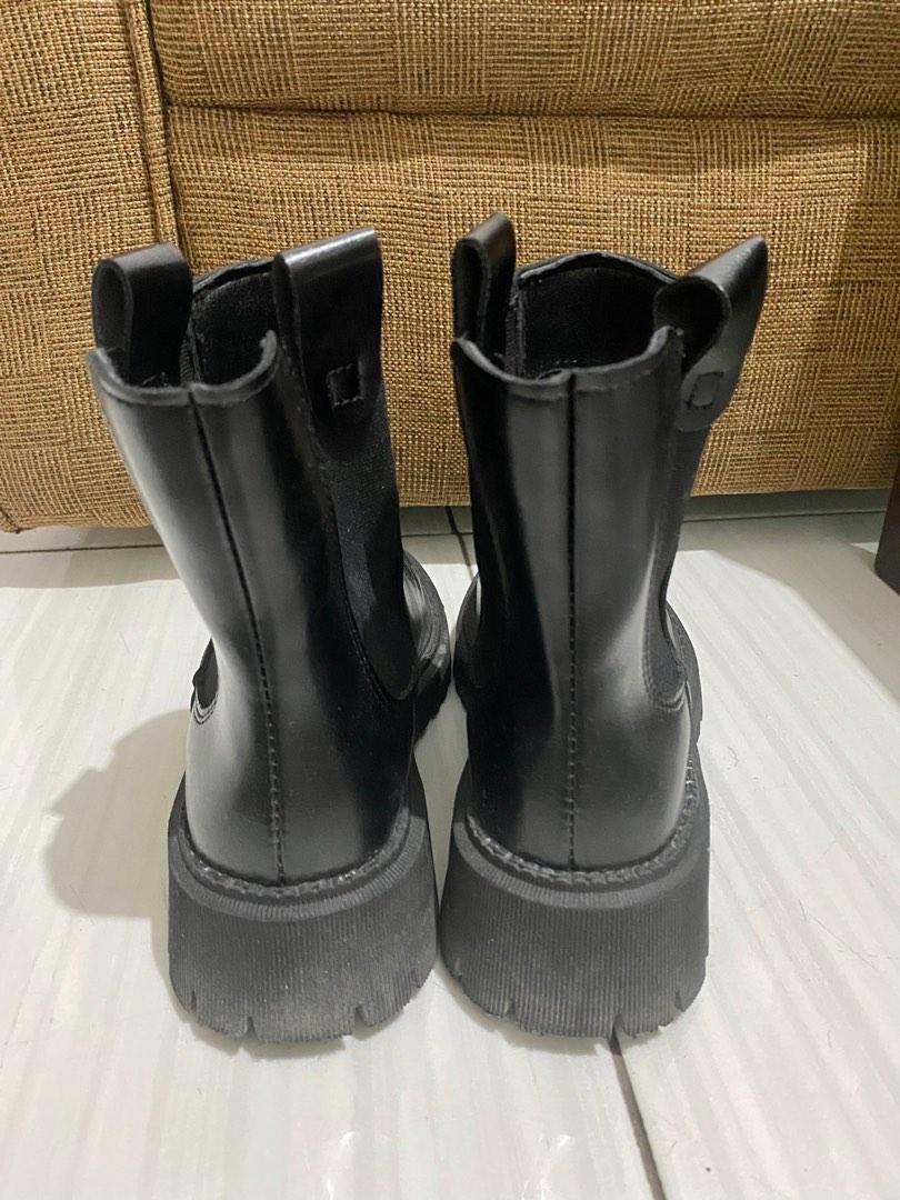 Boots Cewek, Women's Fashion, Women's Shoes on Carousell