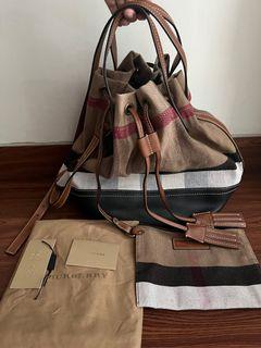 Burberry Bucket Bag Authentic