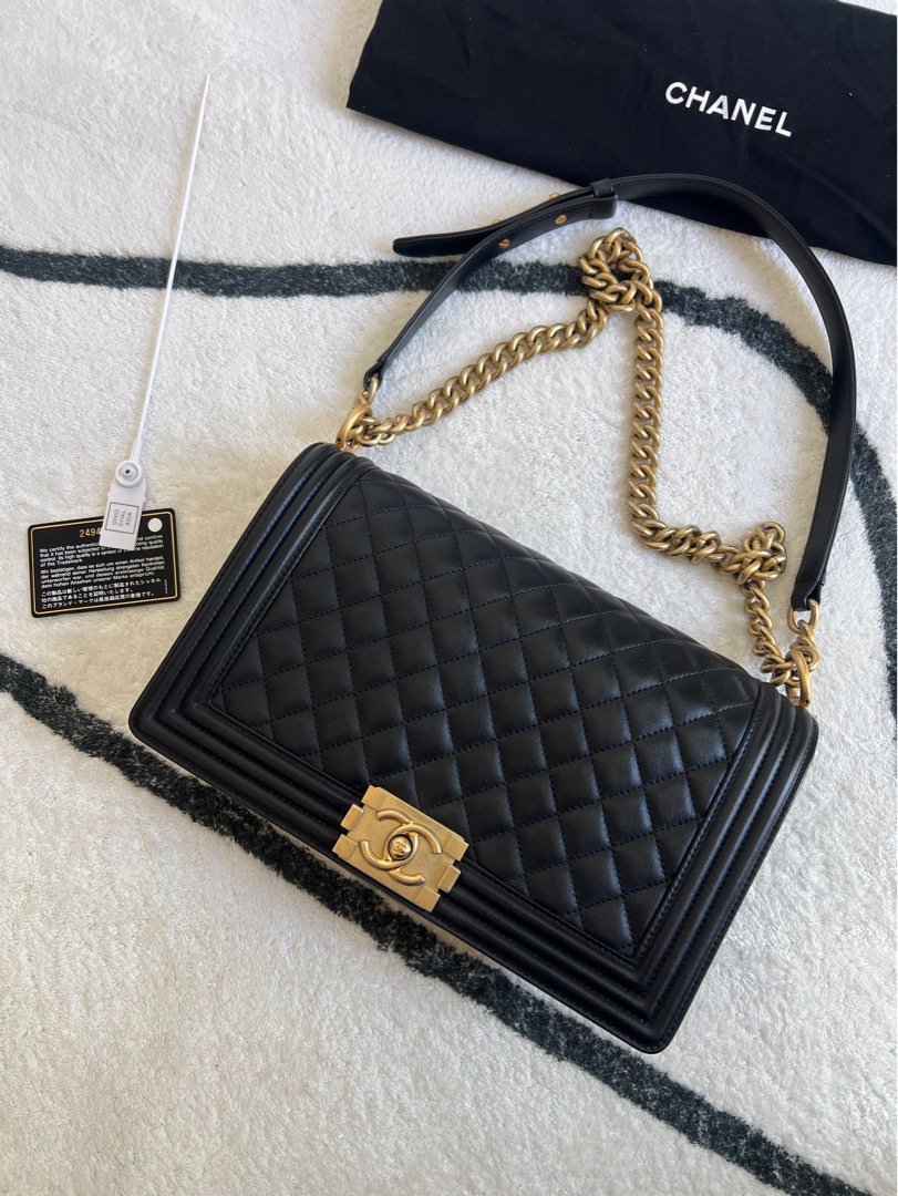 chanel black leather crossbody purse