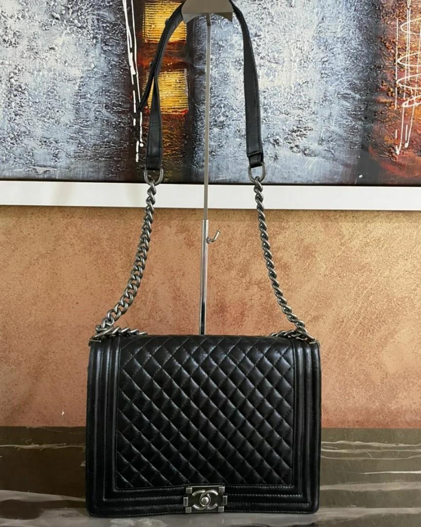 Chanel le deals boy jumbo