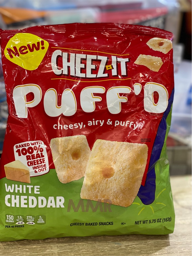 Cheezit White Cheddar Puffs, 嘢食 & 嘢飲, 包裝食物&即食食物 Carousell
