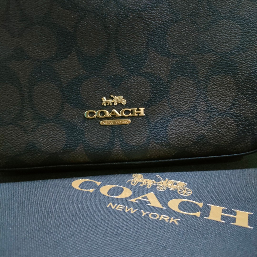 Coach - sling bag, Luxury, Bags & Wallets on Carousell