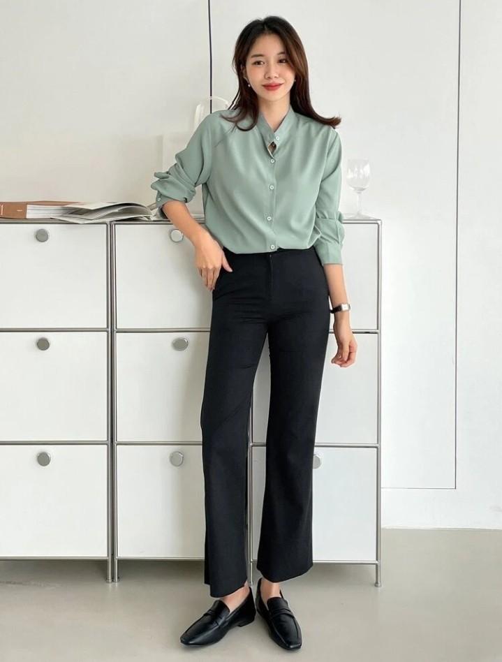 DAZY Solid Button Front Blouse (Shein) (Category: Blouses) located in Singapore. Submitted by Redvodka88 (Listing ID 1190051081, Image 4). Description: Shoulder : 43cm Length: 66.5cm Sleeve: 60cm Bust : 108cm Cuff: 24.4cm Bicep length : 38.4cm Fit : Regular Stretch : None **Brand New.