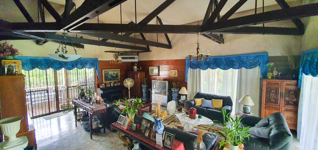 FGA FOR SALE 8 Bedroom House and Lot in Victoria Valley (Valley Golf