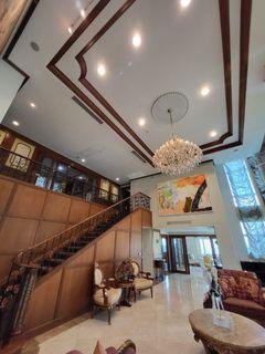FOR SALE: One Roxas Triangle - Bi-Level Penthouse, 451 Sqm., 4 Parking Slots, Makati City