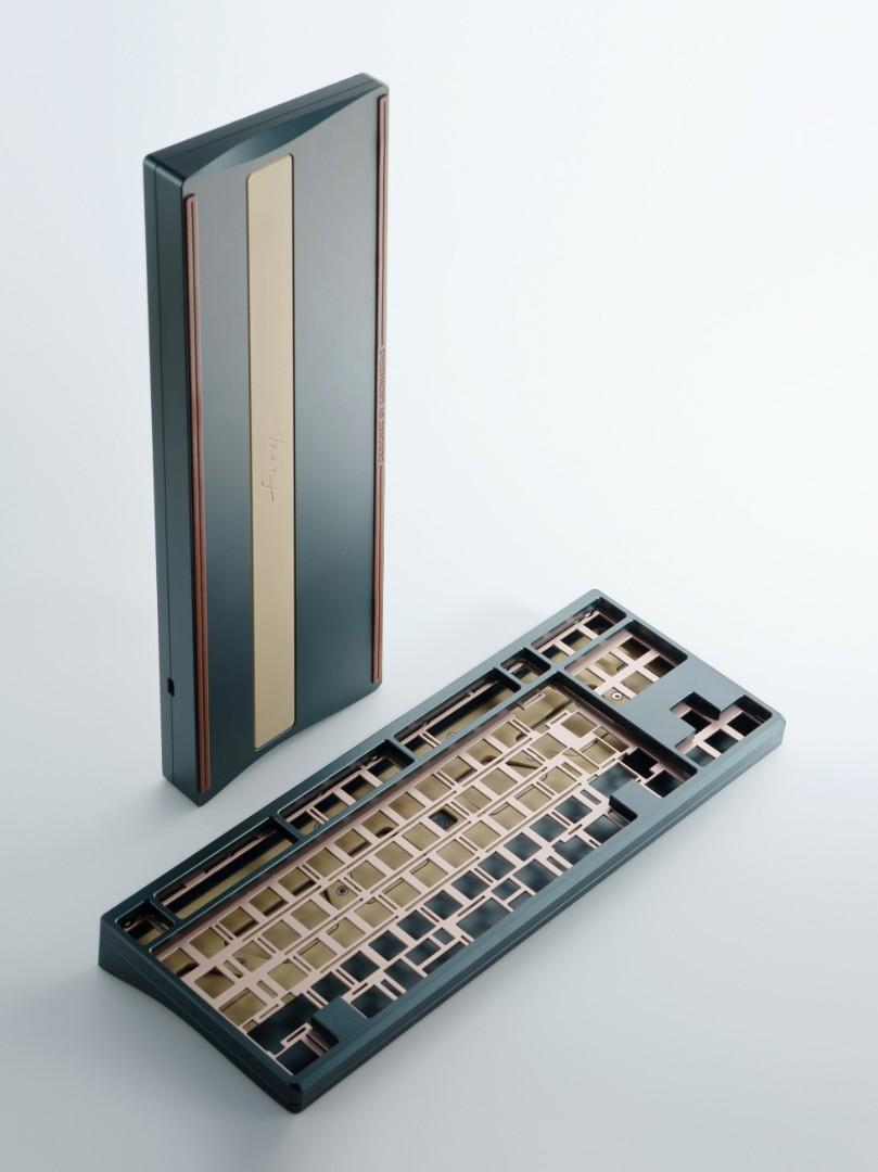 Frog TKL Dark Green scuffed edition custom mechanical keyboard