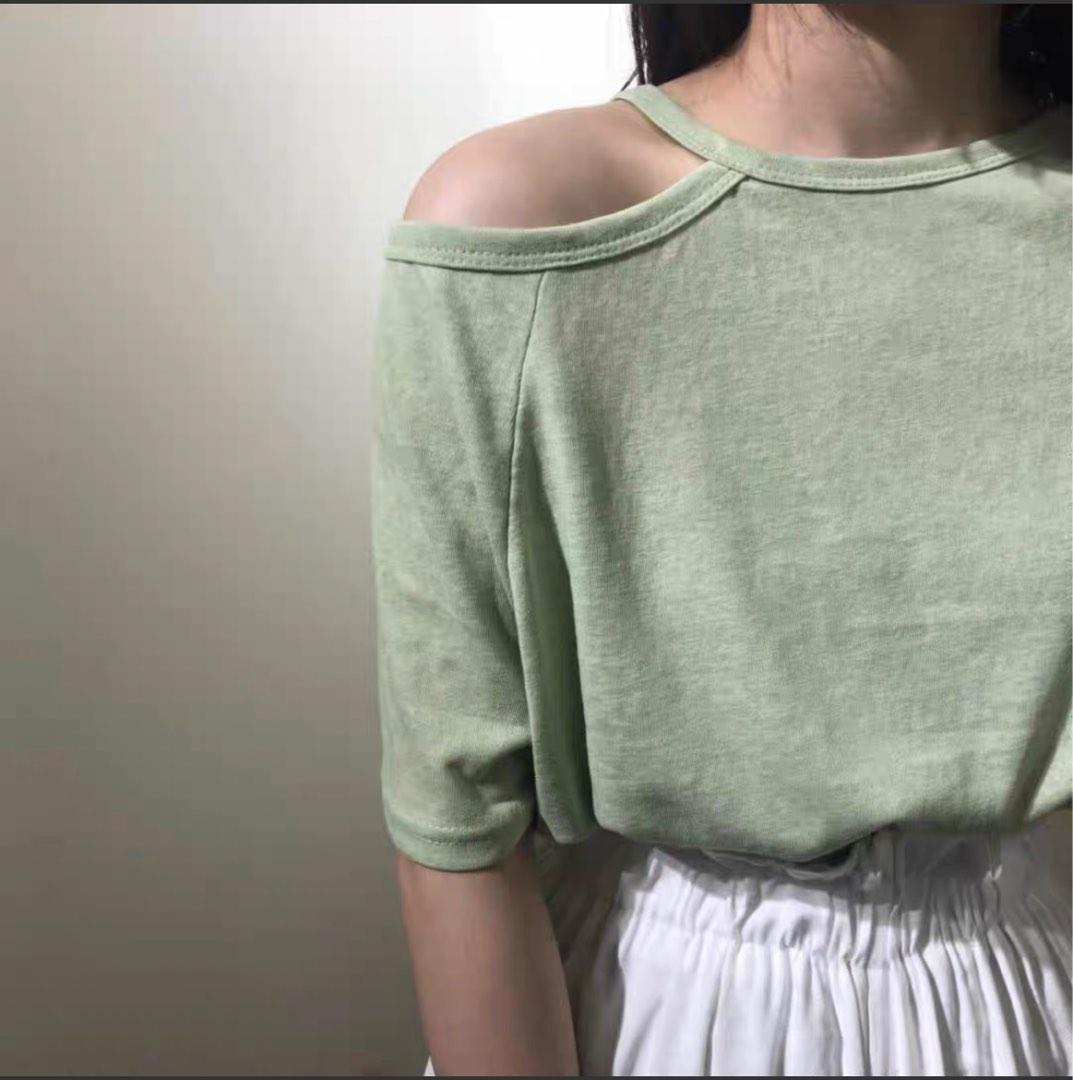 Women's Graphic Printed Green Off-Shoulder Top