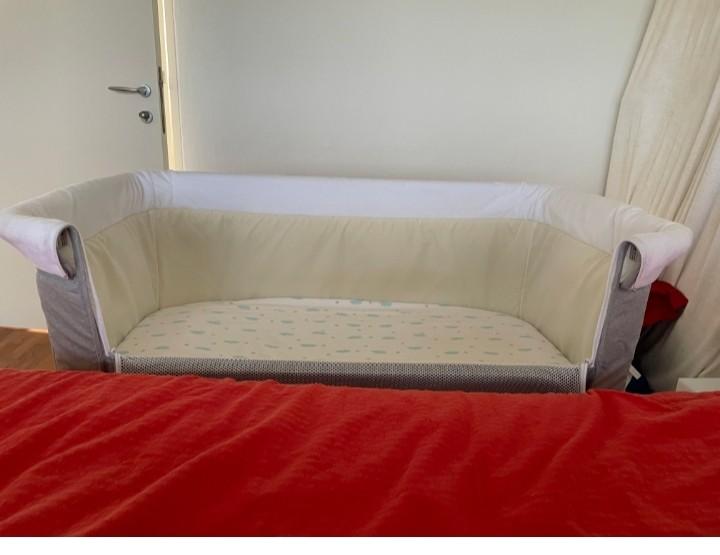 Hauck Bedside Cot Face To Me Bedside Cot with AntiReflux Position