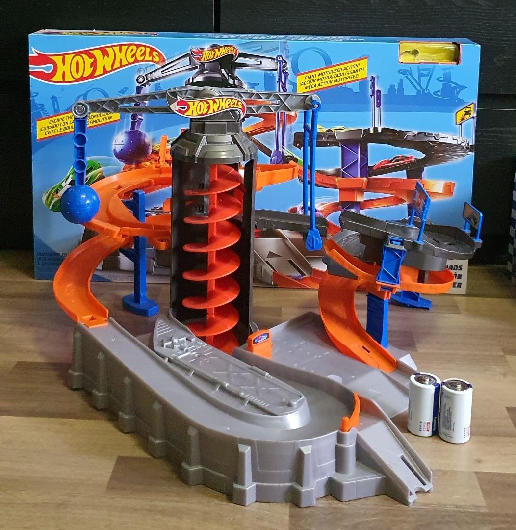 Hot wheels construction zone chaos playset online