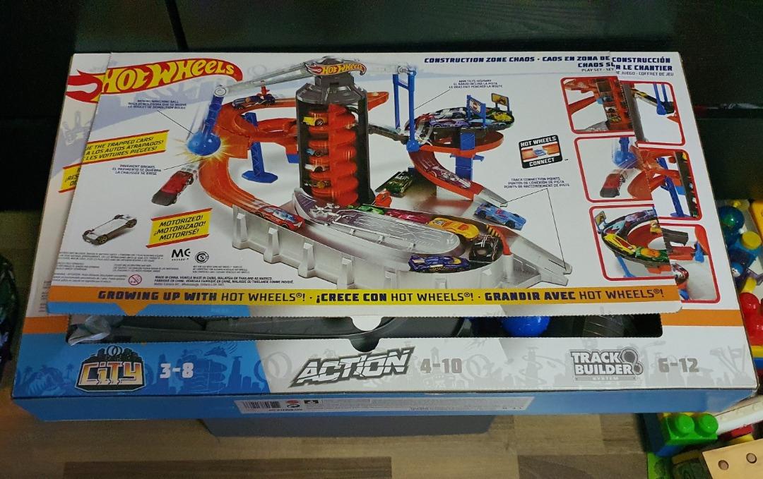 Hot Wheels Construction Zone Chaos Play Set Hobbies Toys Toys