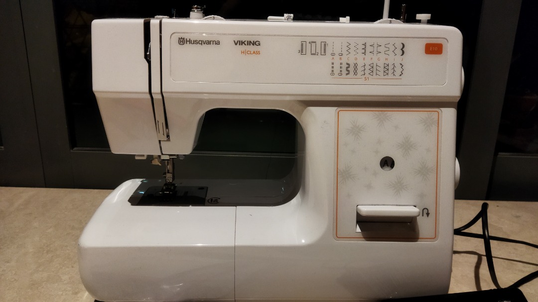 Husqvarna Viking H class E10 sewing machine, Hobbies & Toys, Stationery