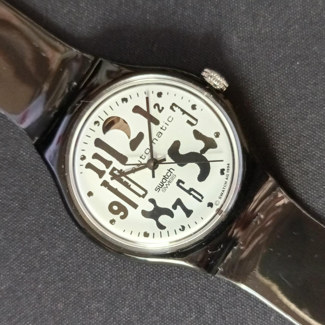 Swatch black store board