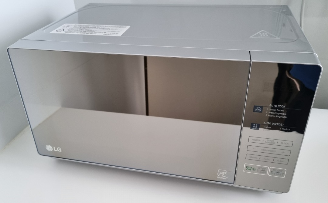 LG Microwave Oven MS2043HAR, TV & Home Appliances, Kitchen Appliances