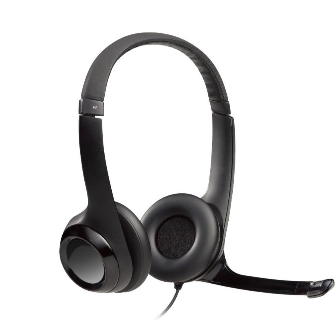 Logitech H390 USB Computer Headset (Category: Headphones & Headsets) located in Gapan. Submitted by chelseasdiary.ph (Listing ID 1189958522, Image 3). Description: CRYSTAL CLEAR AUDIO AND HANDY IN-LINE CONTROLS Experience clear internet calls with simple plug-and-play USB-A connection and a noise-canceling mic. In-line controls let you control volume or mute without interrupting calls. Laser-tuned drivers deliver enhanced digital audio with your 