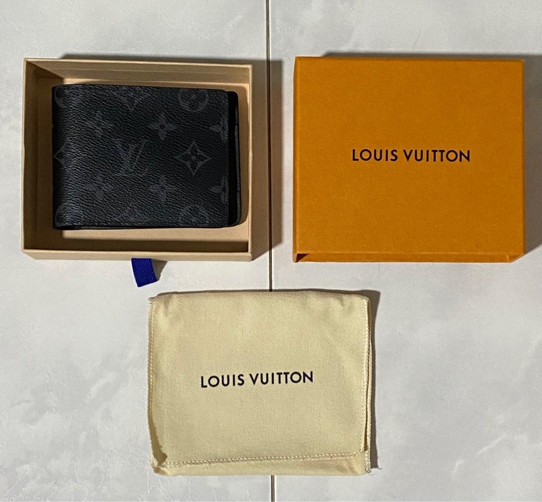 Louis Vuitton Multiple Wallet Damier, Men's Fashion, Watches & Accessories,  Wallets & Card Holders on Carousell