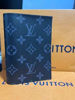 LOUIS VUITTON Monogram Limited Edition Trunks and Locks Passport