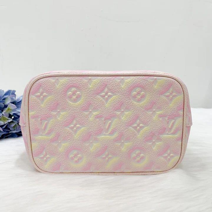 Louis Vuitton LV NeoNoe stardust pink Leather ref.552876 - Joli Closet