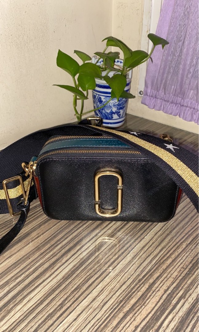 Marc jacobs camera bag, Barang Mewah, Tas & Dompet di Carousell