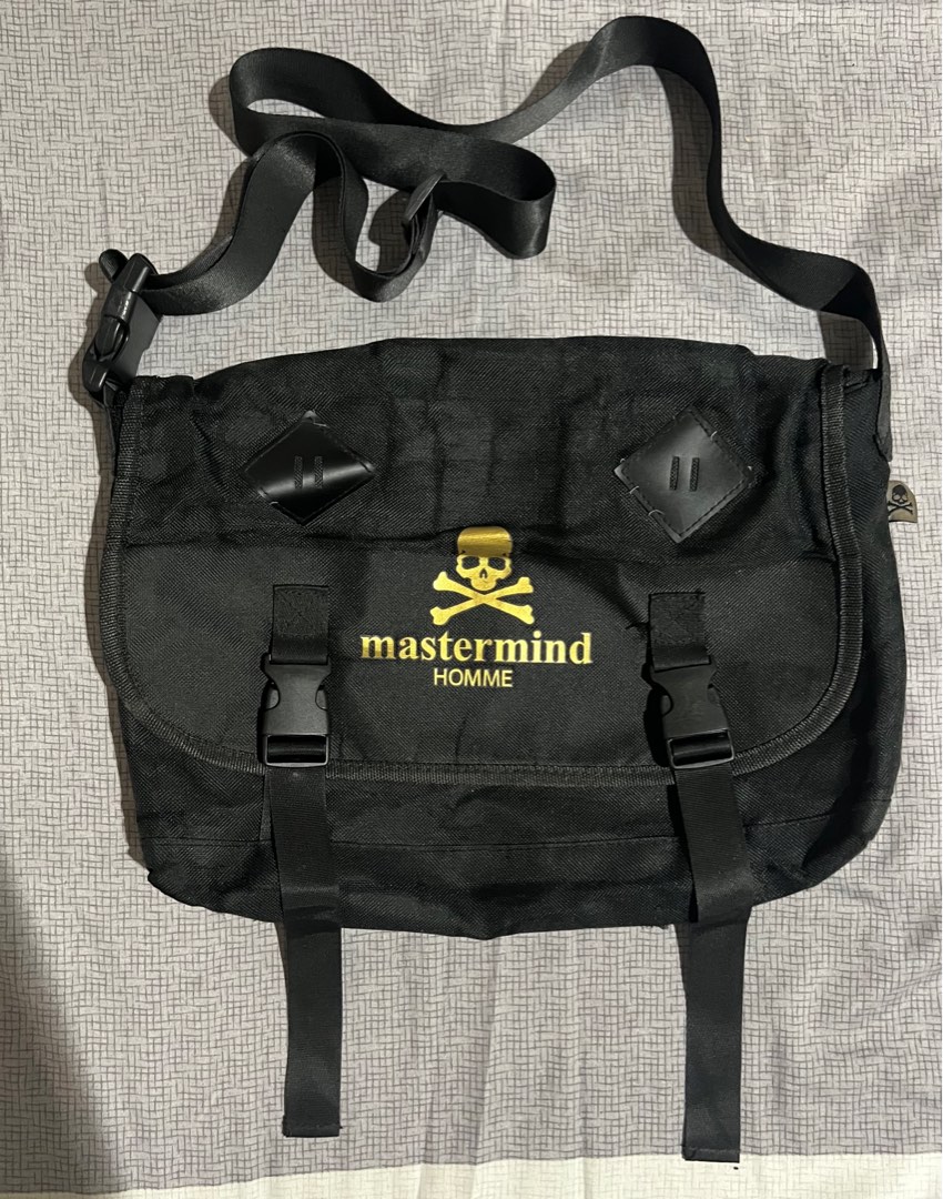 Mastermind sling bag clearance