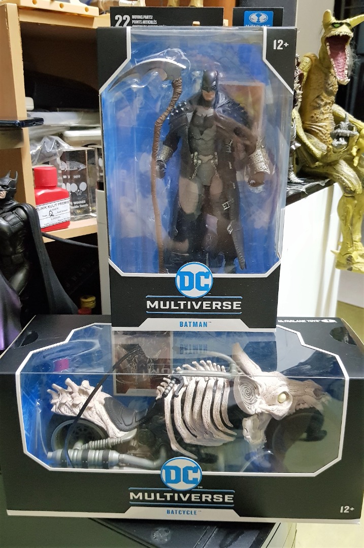 McFarlane DC Multiverse Death Metal Batman and Batcycle, Hobbies & Toys