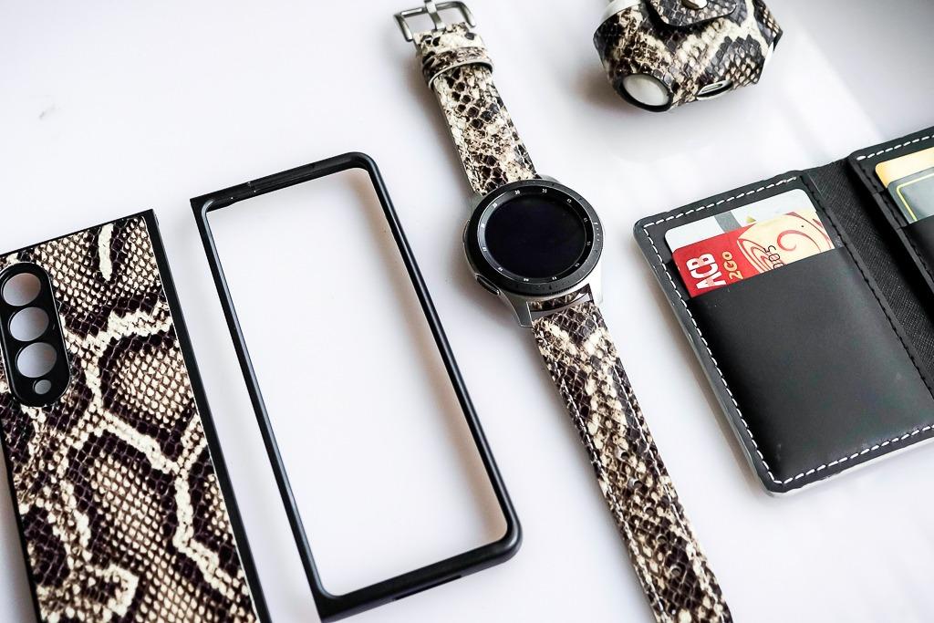 Combo 3 items: Phone Case + Mini Wallet + Watch Straps : Samsung Z