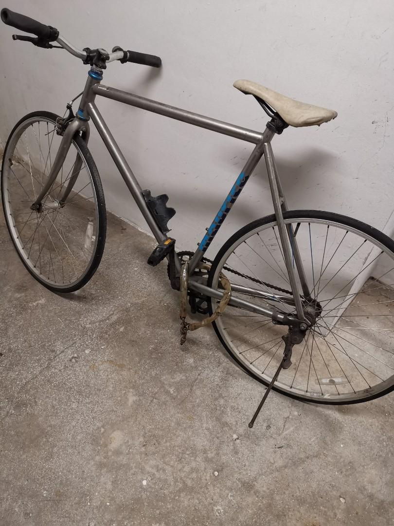 Mongoose fixie with front v brake and back costal brake, Sports