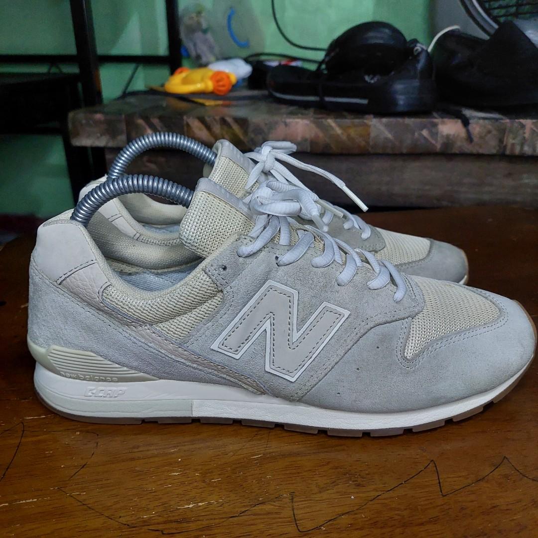 NEW BALANCE 996 SIZE 8 men 9 women Men s Fashion Footwear