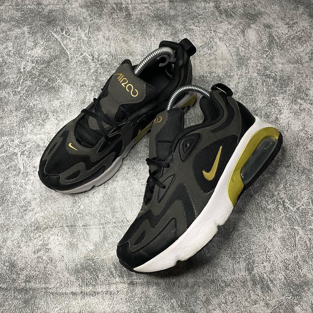 mens nike air 200