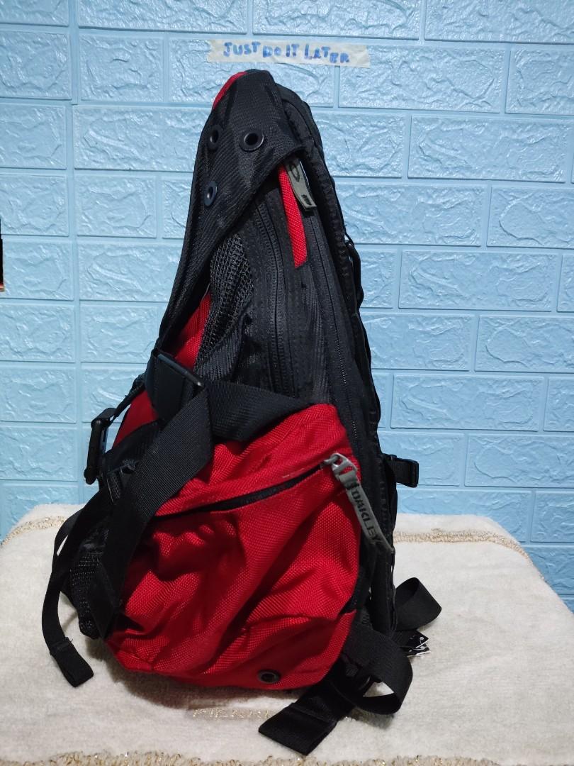 Oakley Icon Backpack 3.0, Men's Fashion, Bags, Backpacks on Carousell