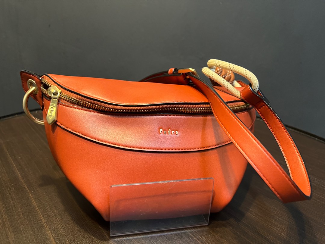Sling bag pedro 2025 original