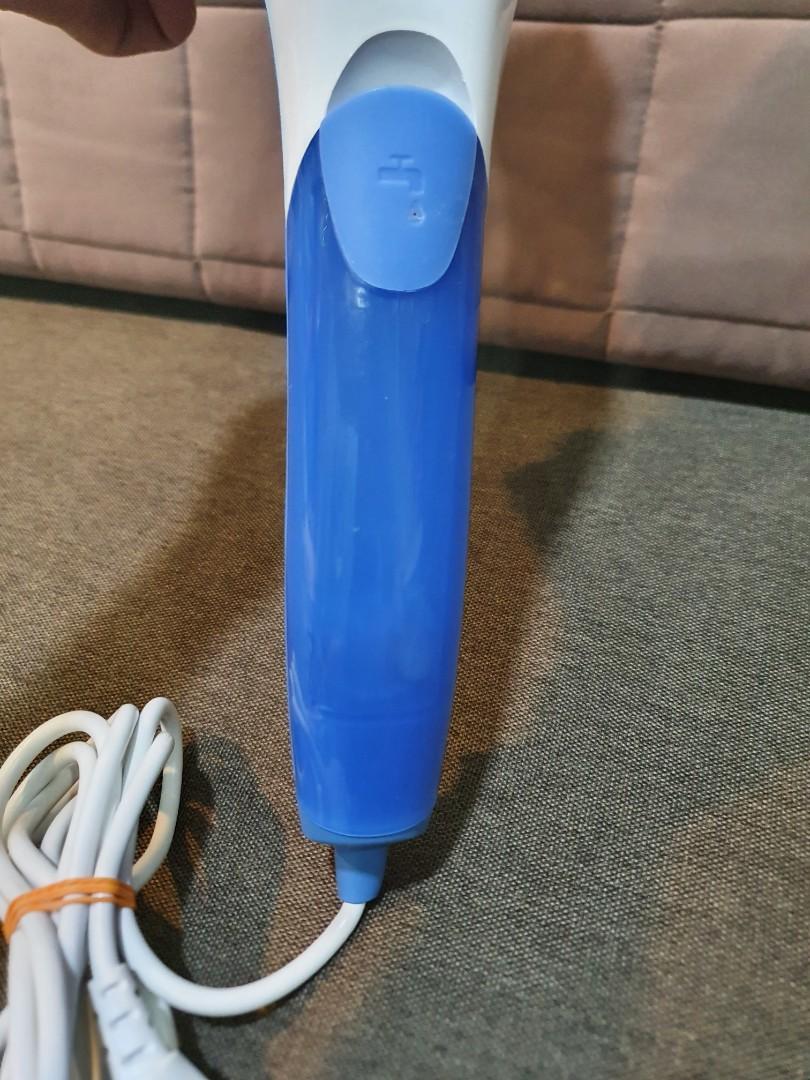 Philips Handheld Garment Steamer GC300, TV & Home Appliances, Irons