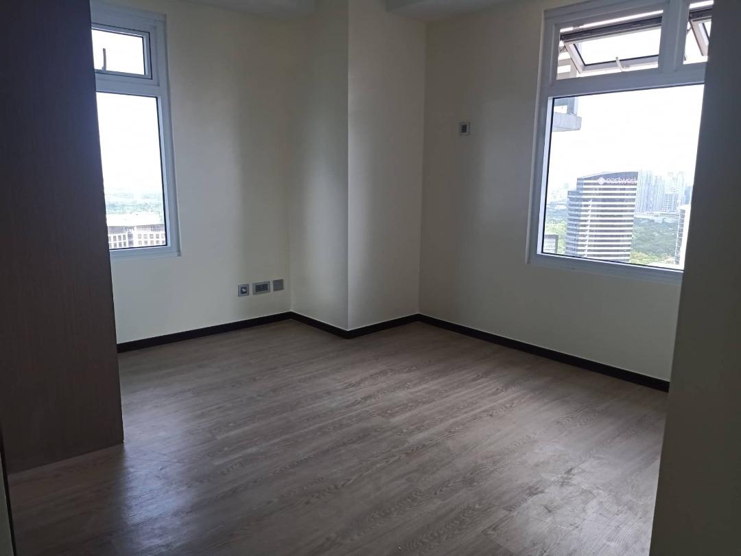 RENT TO OWN 3BR with Balcony & Maids room for sale at Trion Towers in