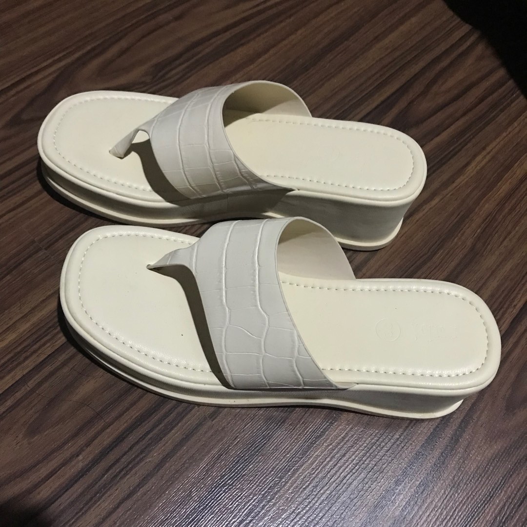 MARKDOWN‼️ RUBI Cotton On Holly Wedge Sandals Platform Beige Size 38,  Women's Fashion, Footwear, Sandals on Carousell