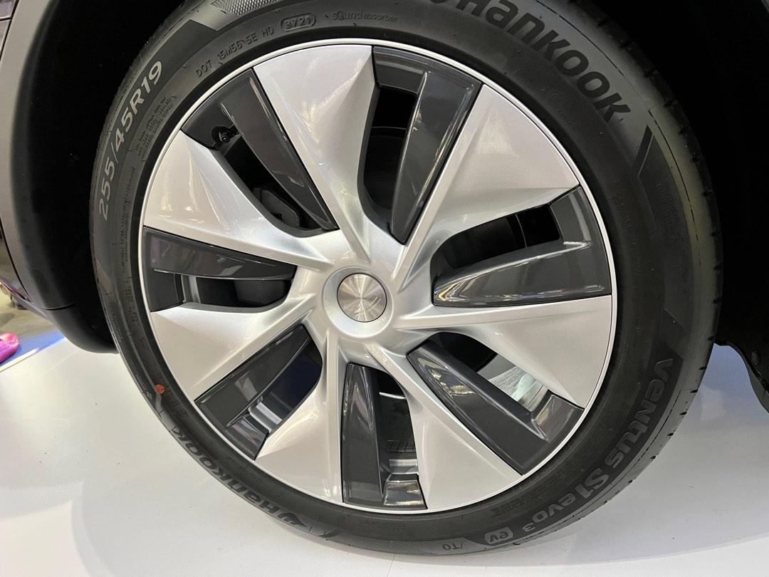 Tesla 19 shop inch gemini wheels