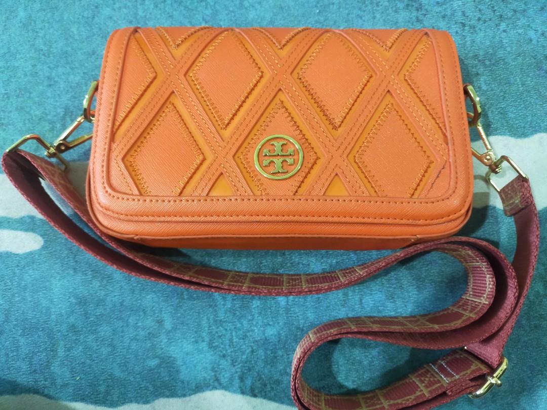 Tory Burch Robinson Patchwork Leather Card Case In Brown