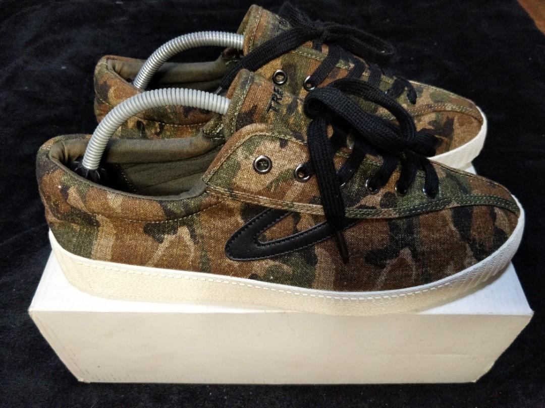 Camo tretorn deals
