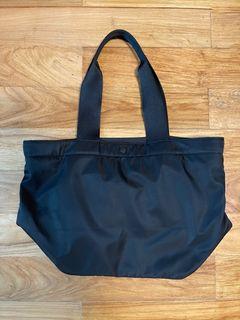 UNIQLO Nylon Shoulder Bag