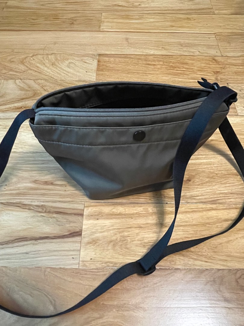 Uniqlo small nylon bag, Women's Fashion, Bags & Wallets, Crossbody