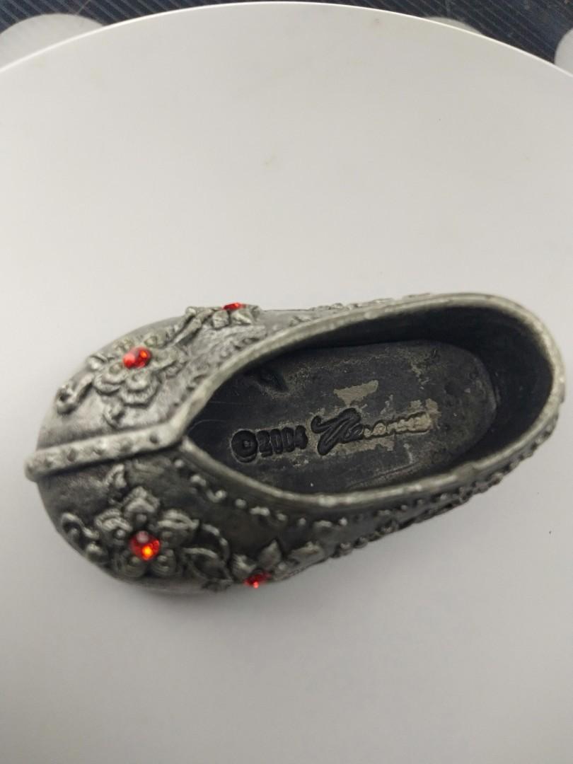 Vintage 2004 Miniature Pewter Shoe From England, Hobbies & Toys