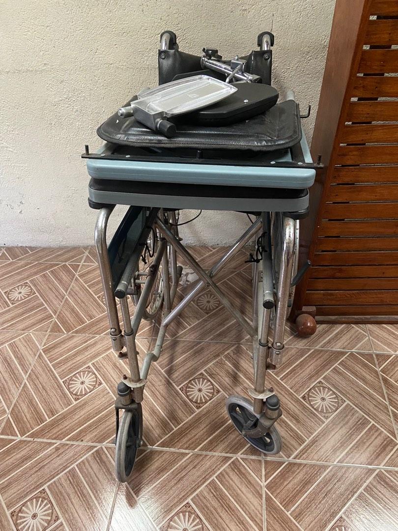 Wheelchair with toilet seat, Health & Nutrition, Braces, Support